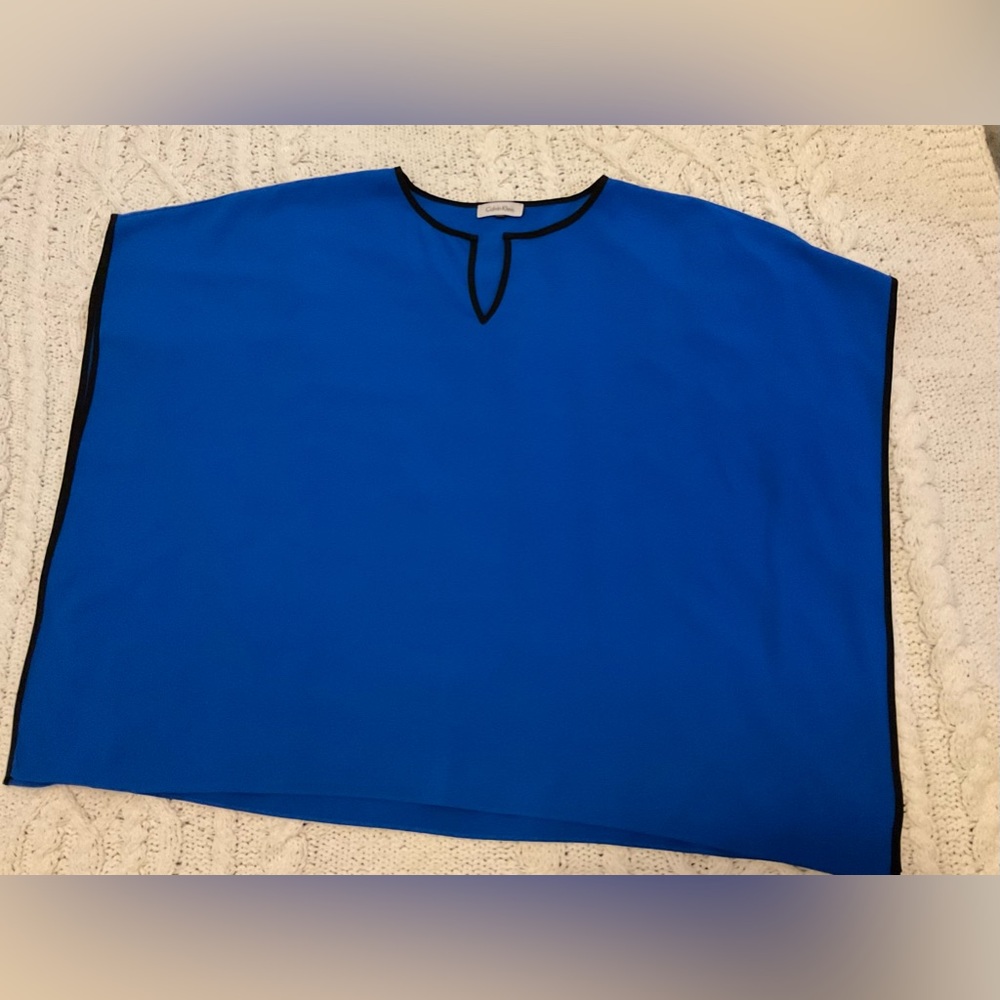 Calvin Klein 0X Blue with black contrast trim poncho style blouse.